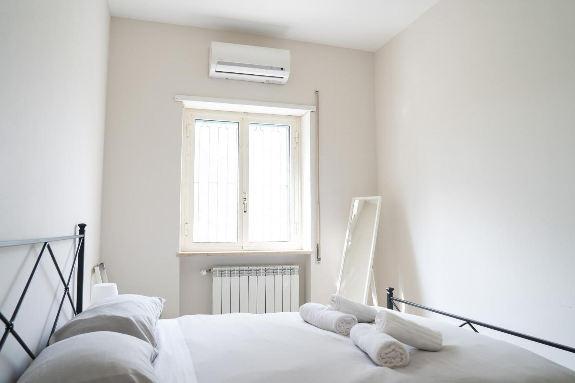 Vatican 4 Bedroom With Private Parking Apartamento