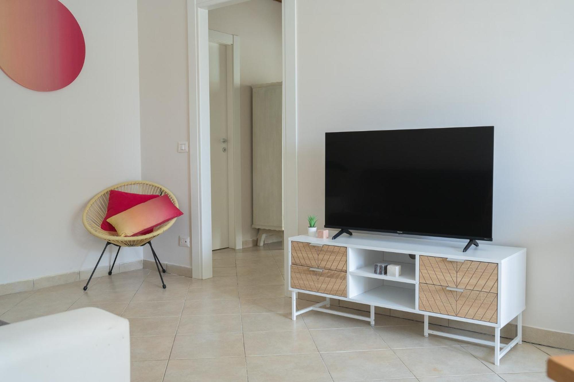 Vatican 4 Bedroom With Private Parking Apartment *